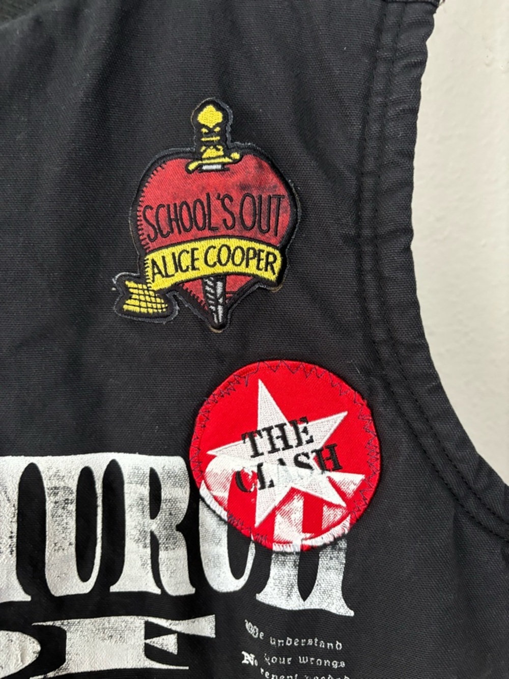 Dickies + Alice Cooper's 2023 Church of Dogma Custom Logo Black Wash Vest M - Picture 4 of 8
